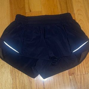 Lululemon hotty hot shorts